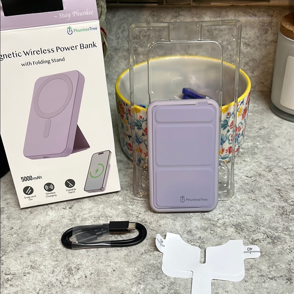 Purple Magnetic Wireless Power Bank
